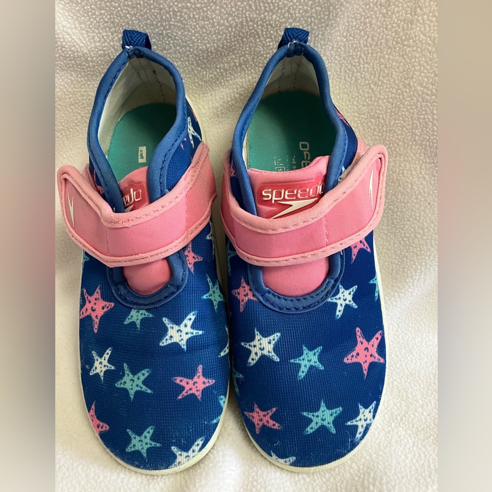 Speedo Kids Blue Water Shoes with Pink Strap & Star Pattern